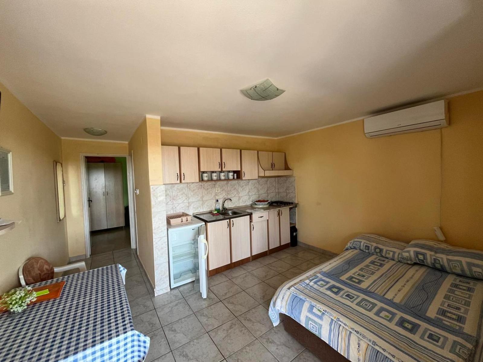 Apartments Mudric Herceg Novi Exteriör bild